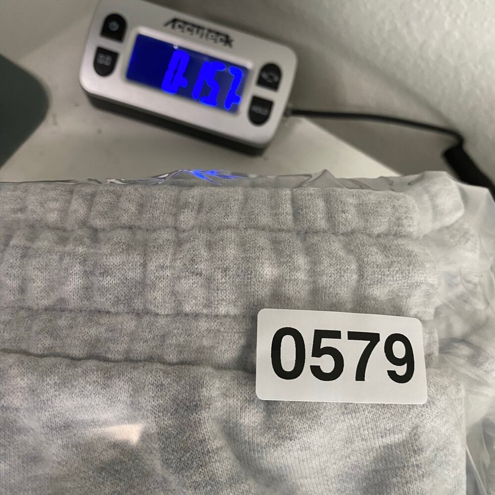 PUMA Womens L Gray Cropped Joggers Pink Logo Sweatpants Athleisure - Picture 10 of 10